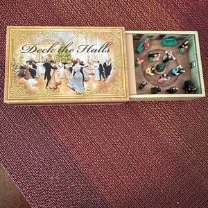 Gold Label Mr Christmas Matchbox Melodies (Deck The Halls) Music Box.